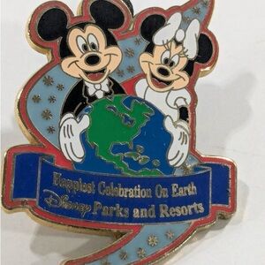 Disney Happiest Celebration Pin Wedding Limited Edition